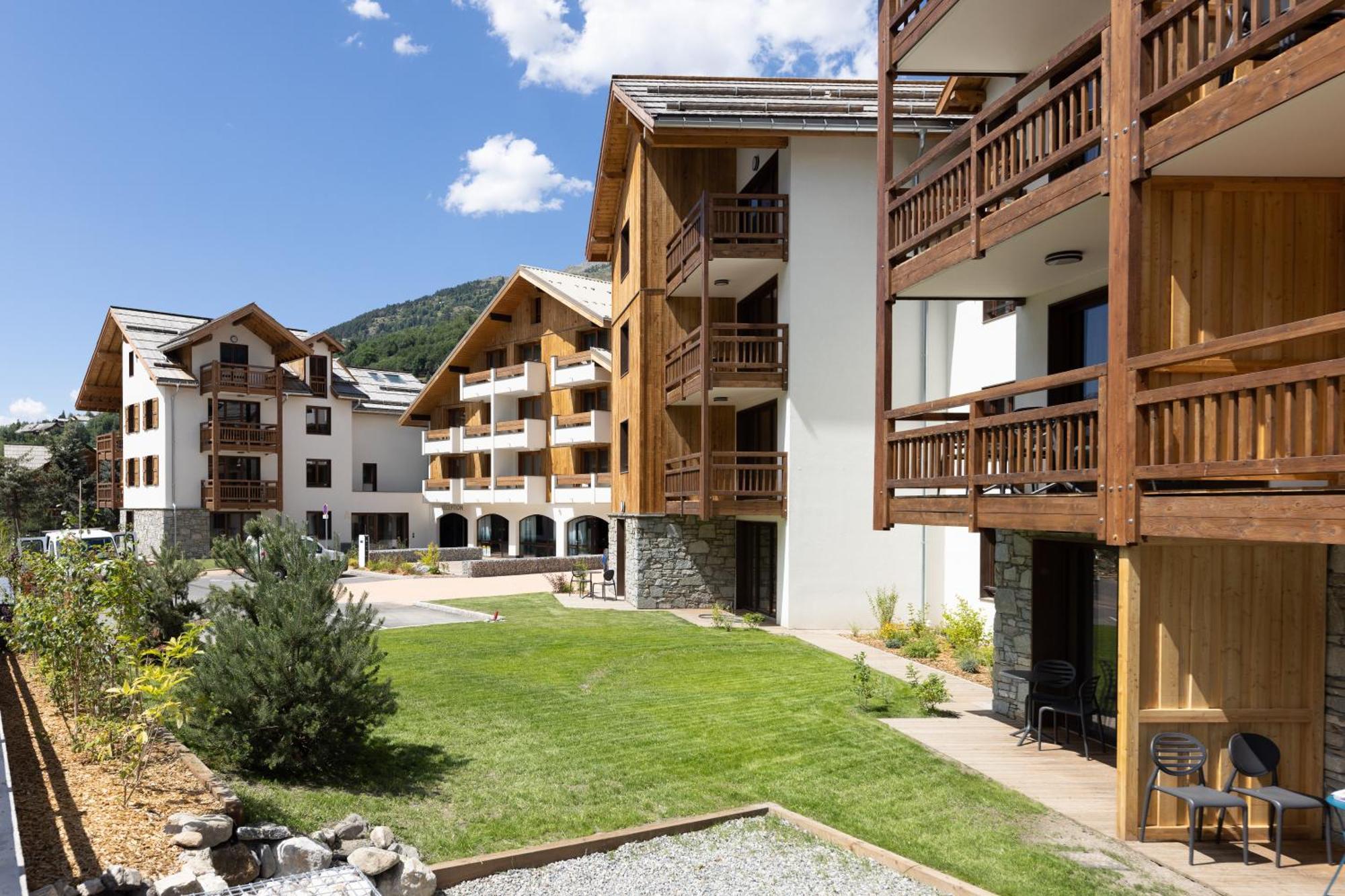 Hotel Le Cristal Lodge - Terresens Saint-Chaffrey Dış mekan fotoğraf